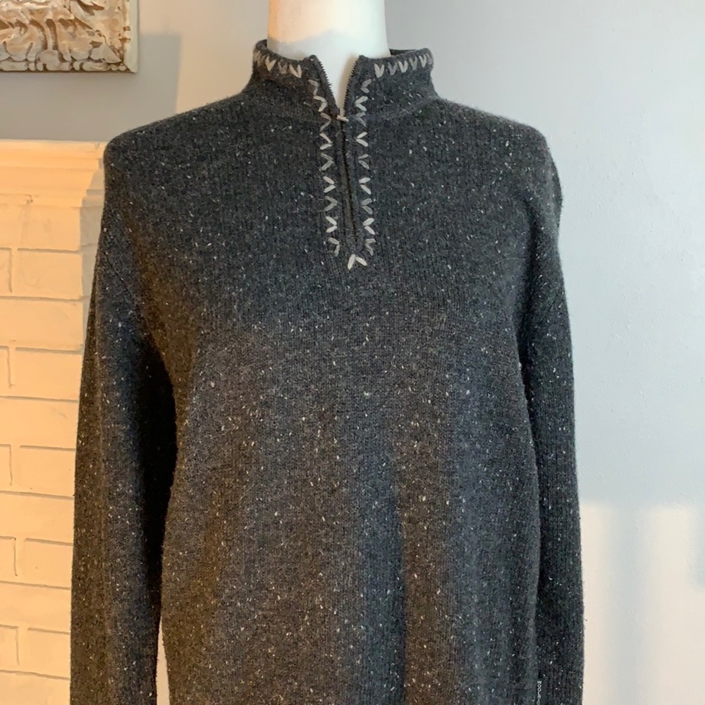 Woolrich Woman Quarter Zip Sweater in Blue/Gray  Size L